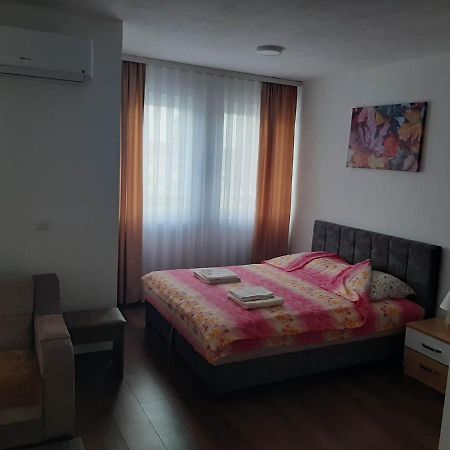 Vila Centar Mb Bed & Breakfast Sjenica Bagian luar foto