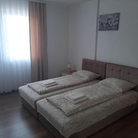 Vila Centar Mb Bed & Breakfast Sjenica Bagian luar foto