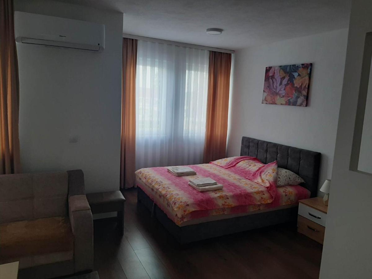 Vila Centar Mb Bed & Breakfast Sjenica Bagian luar foto